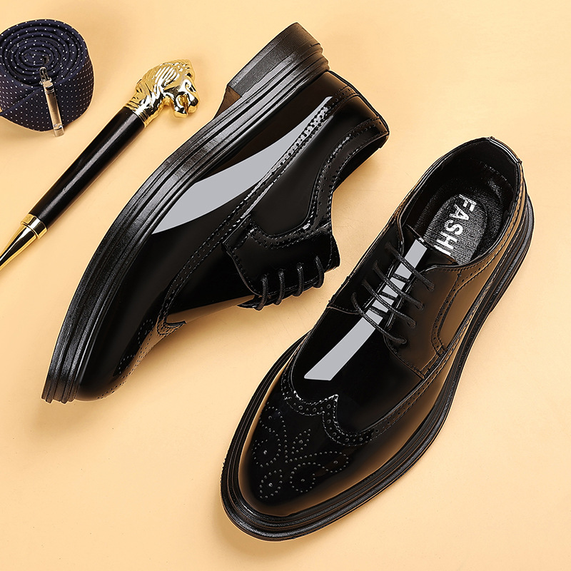 Patent Leather Oxford - 남성용 에나멜 브로그 드레스 슈즈, 레이스업